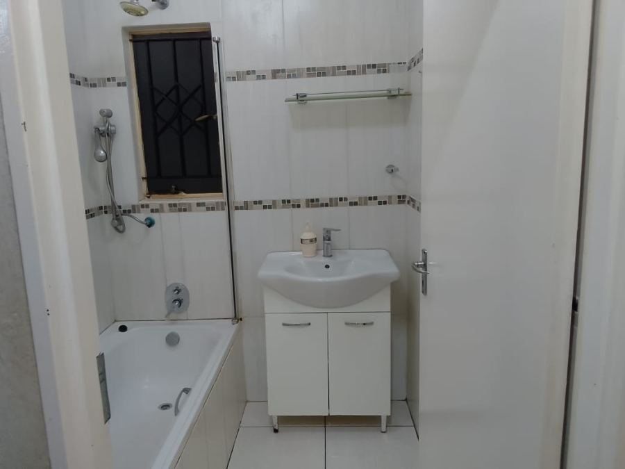 To Let 3 Bedroom Property for Rent in Boitekong North West